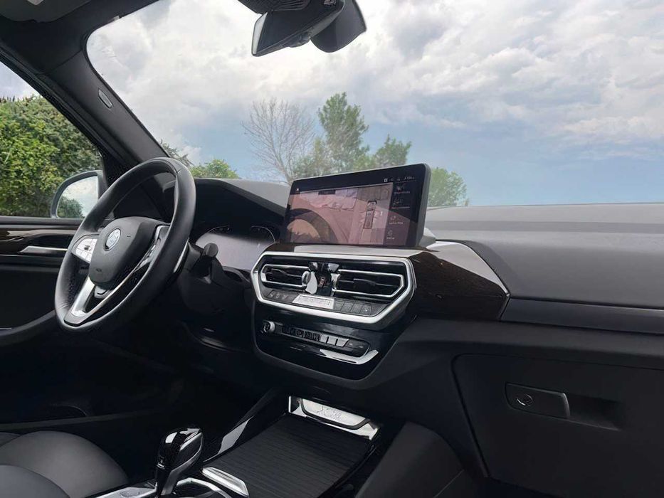 BMW X3      2023
