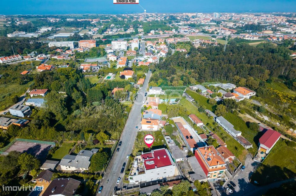 Terreno urbano para moradia - 417 m² - Arcozelo - Vila Nova de Gaia