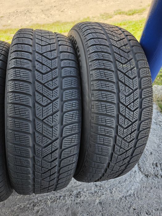 Зимові шини Pirelli 225/65 r17