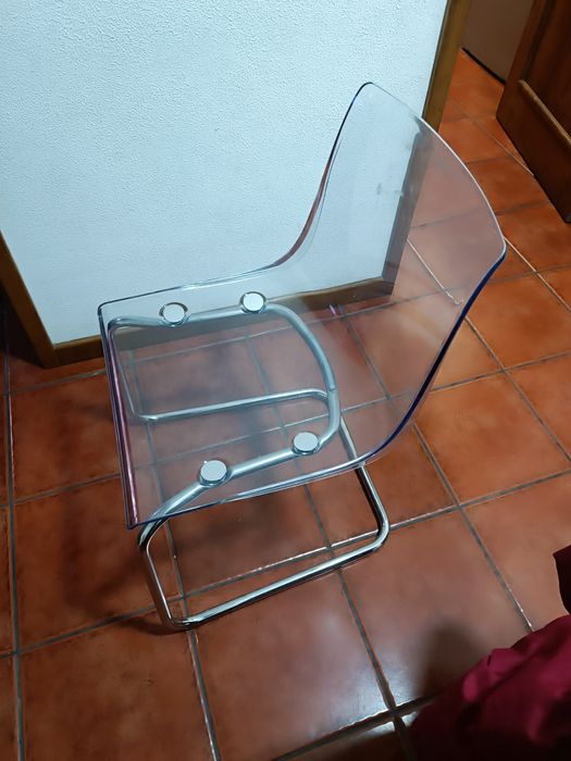 Móveis Cadeira Tobias