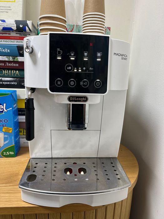 Кавомашина Delondhi