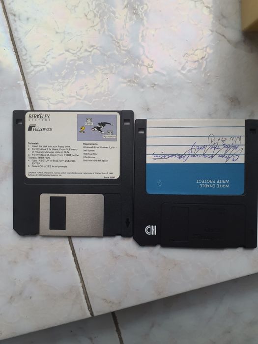 MF2HD Diskettes + Archive435647786013829122