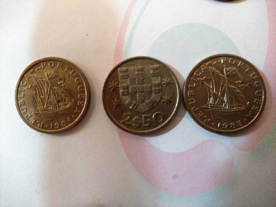 Conjunto de 200 moedas antigas de 2$50