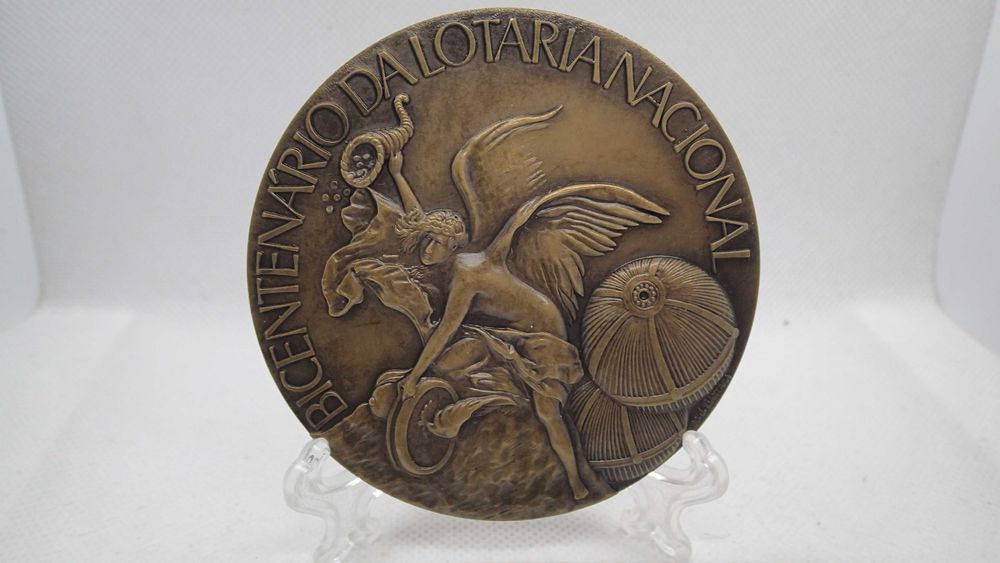 Medalha do Bicentenário da Lotaria Nacional