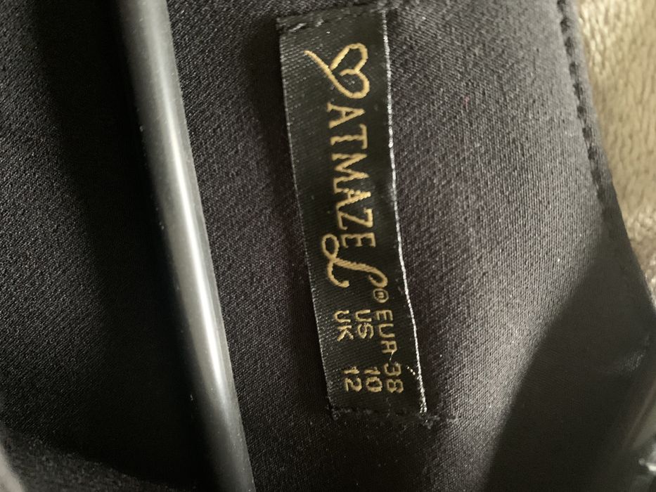 Czarna sukienka rozmiar 38