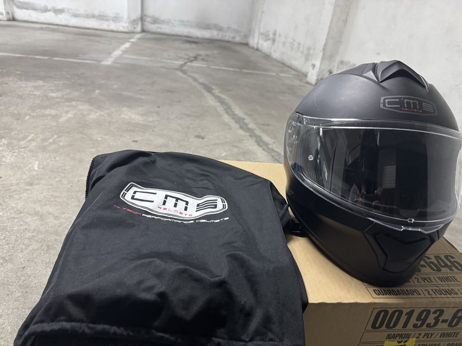 Capacetes CMS usados