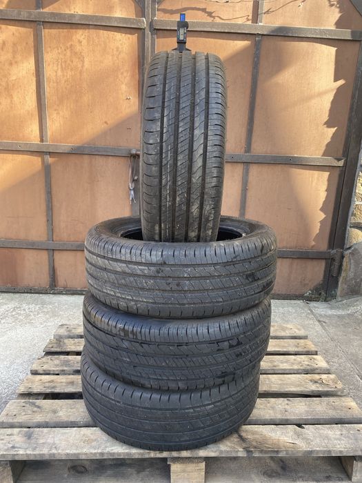 Шини 205/55. 16 . З Німеччини. Як нові.