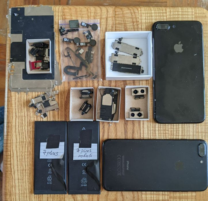 Запчастини для IPhone 7 plus та 8 plus