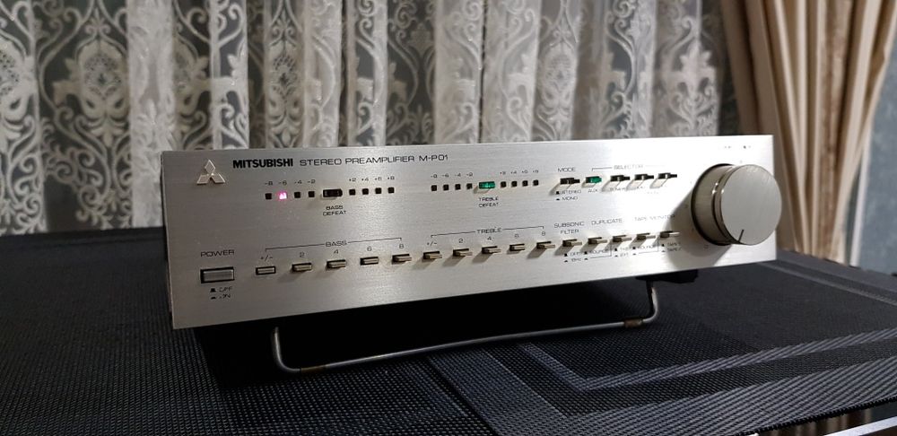 Mitsubishi M-P01 (Diatone)Топовый предварительный усилитель коробочный