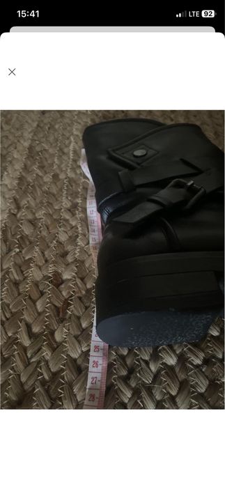 Чоботи з кнопками