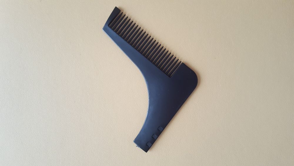 Pente para pentear e desfazer a barba Homem