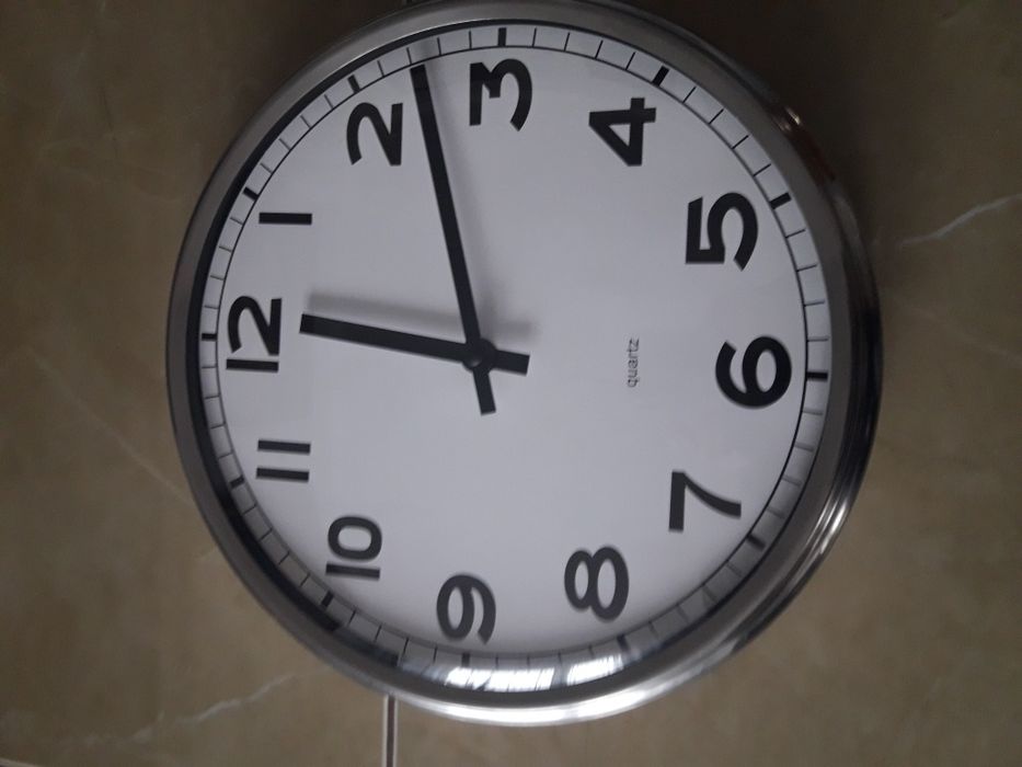 Duży zegar ścienny, Quartz