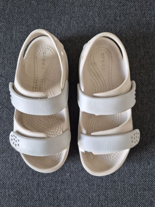 Sandały dziewczęce Crocs C13