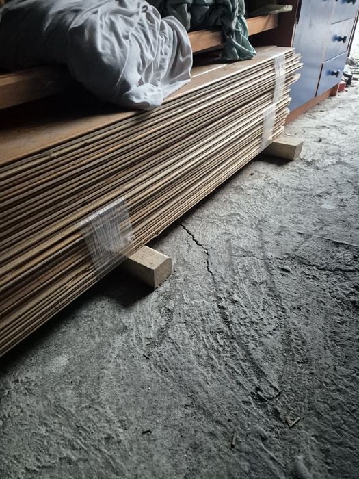 Dębowa boazeria podbitka.