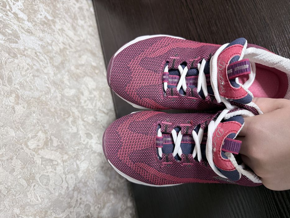 Кросівки skechers 36 розмір