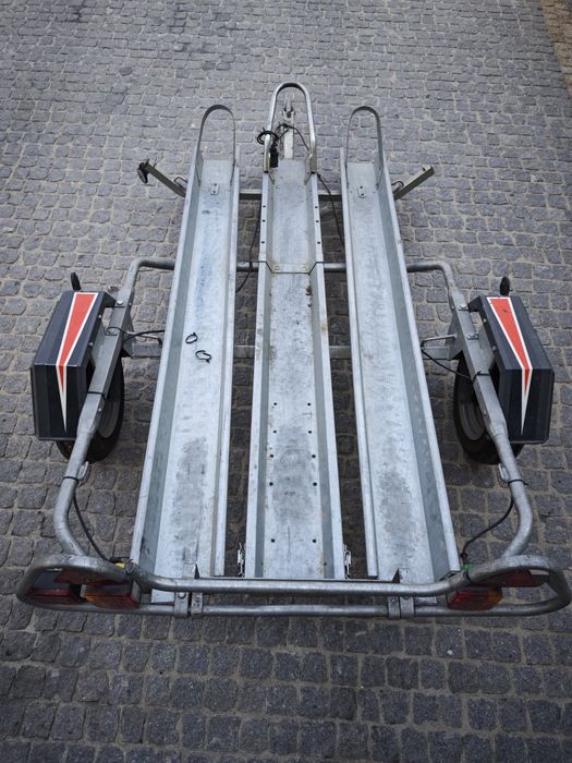 Atrelado para 3 motas