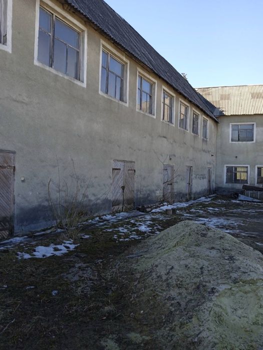 Продаж/оренда комерційного приміщення (складів)