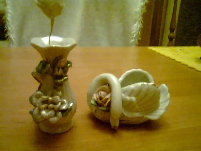 Figurki ceramiczne.