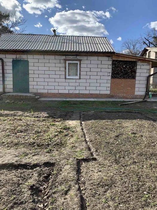 Продам пів будинку в лісовій Бучі