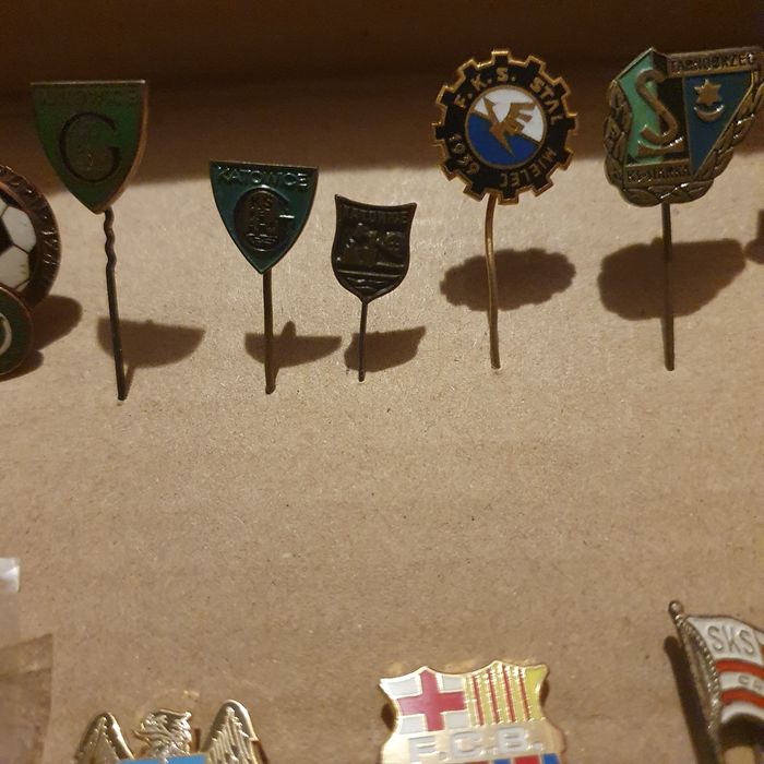 Komplet odznak piłkarskich