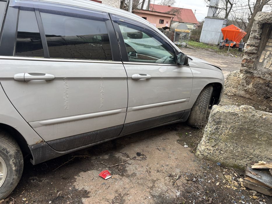 Фари фонарі Chrysler Pacifica