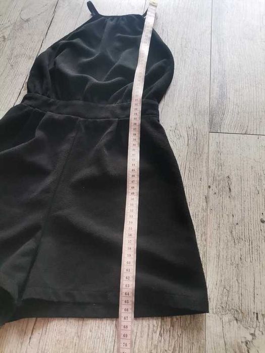 Czarny krótki wizytowy kombinezon koronka plecy New Look