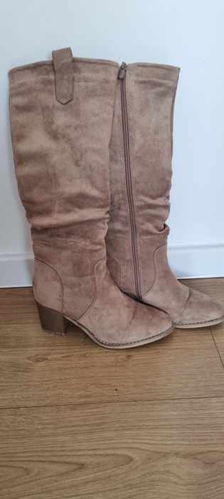 Kozaki beżowe  rozm.39