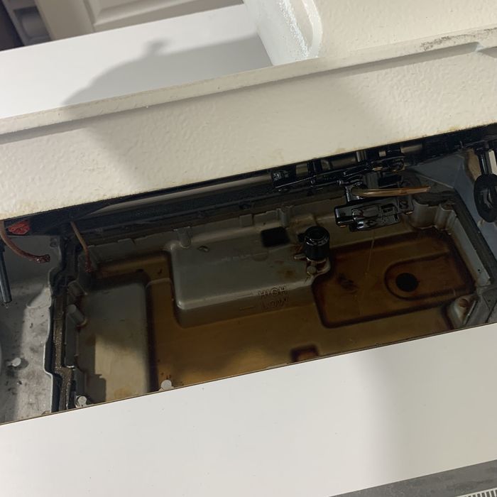 Прямострочка,швейна машина