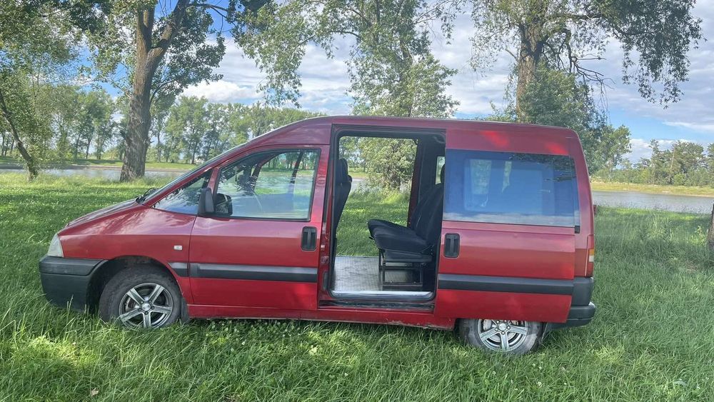 Продам своє авто фіат скупо 1.9д