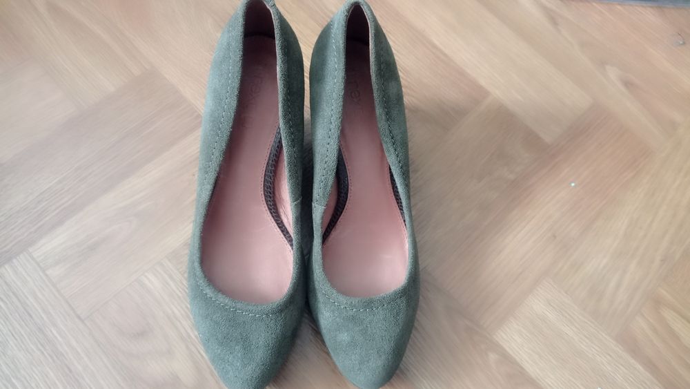 Натуральна замша туфли  Next 38 р