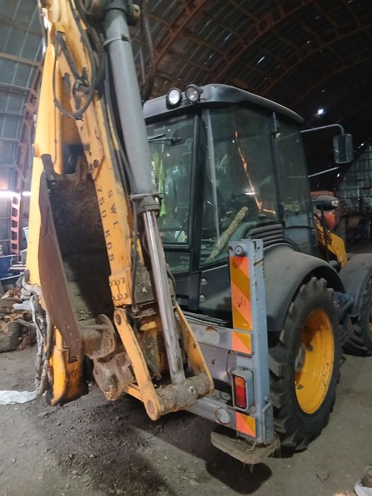 Экскаватор погрузчик  TEREX 860