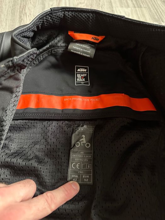 Мотоциклетная кожаная куртка Alpinestars KTM Resonance Leather Jacket