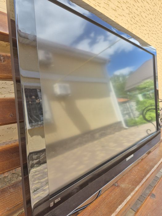 Телевізор 37''  LCD Samsung LE37A552P3RXUA