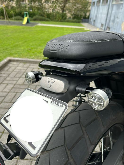 Triunph street scrambler