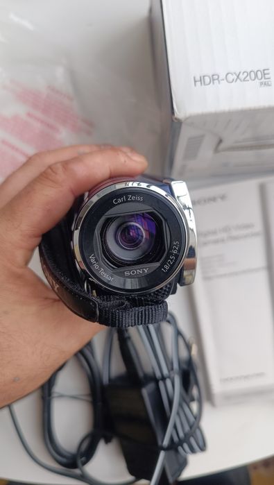 Sony HDR-CX200 Camcorder Full HD with Memory Card64737969149825124