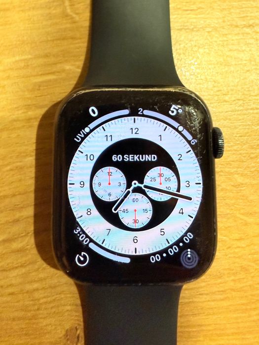 Apple Watch 7 gen. 45 mm - komplet