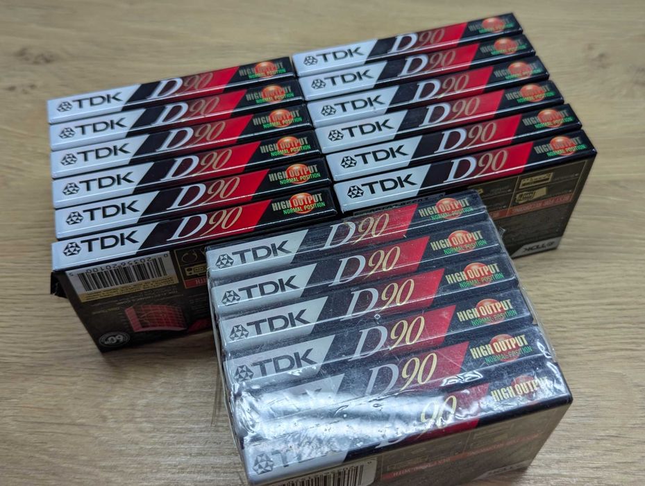 Аудіокасеты аудио кассеты лот 6шт. TDK D90 High Output , Maxell UR60