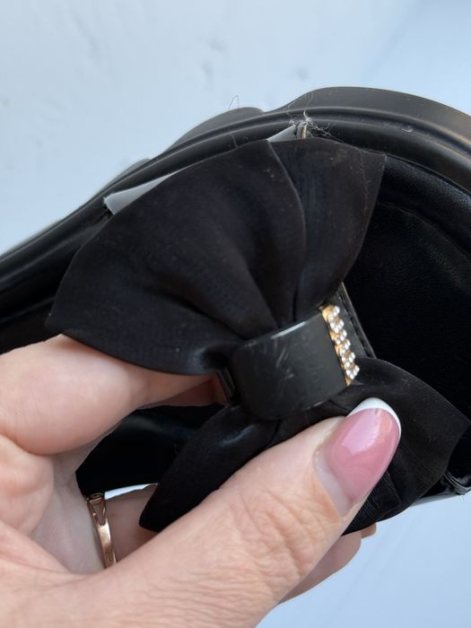 Босоніжки на дівчинку