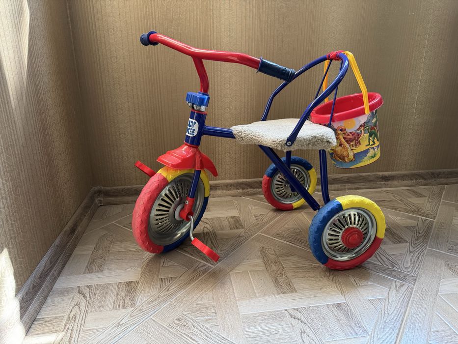 Триколісний велосипед Tilly Trike
