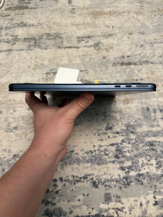 MacBook Air 2022 M2 8/256gb