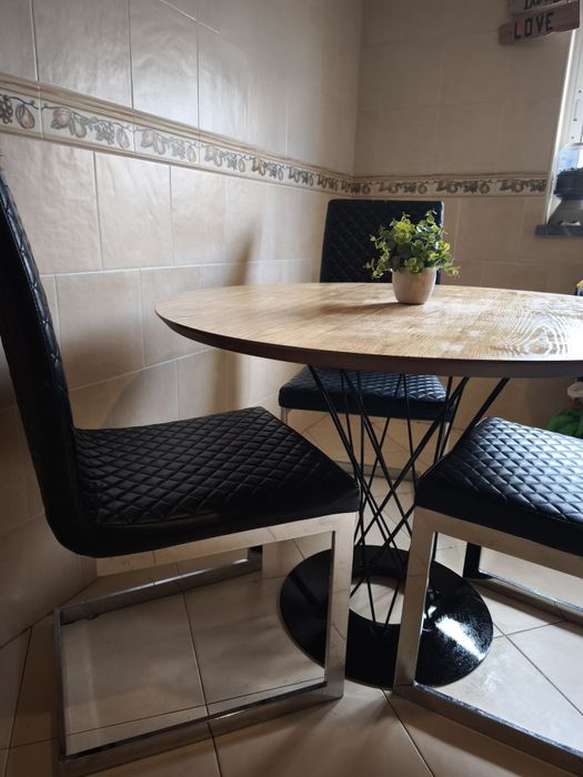 Mesa de jantar+ pack 4 cadeiras