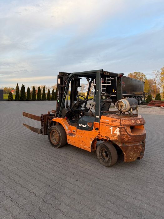 Wózek widłowy Toyota 7FGJ30 LPG
