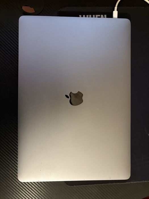 MacBook Pro 15” — 2017 | i7 | 16 GB RAM