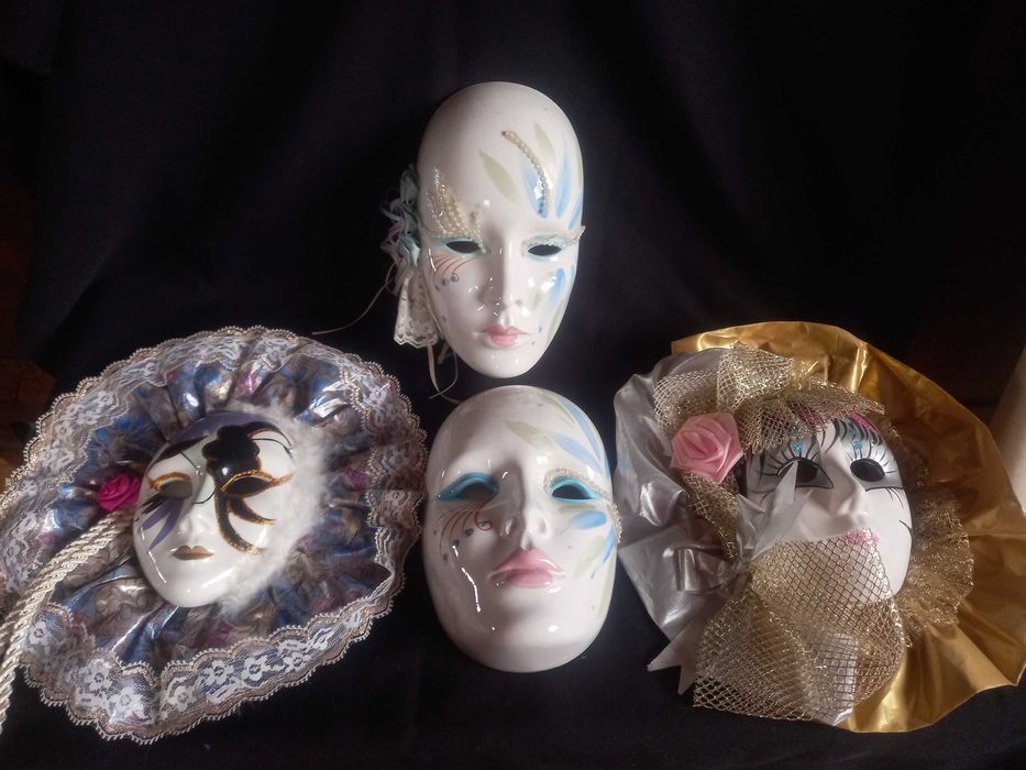 4 máscaras em porcelana (preço por todas)
