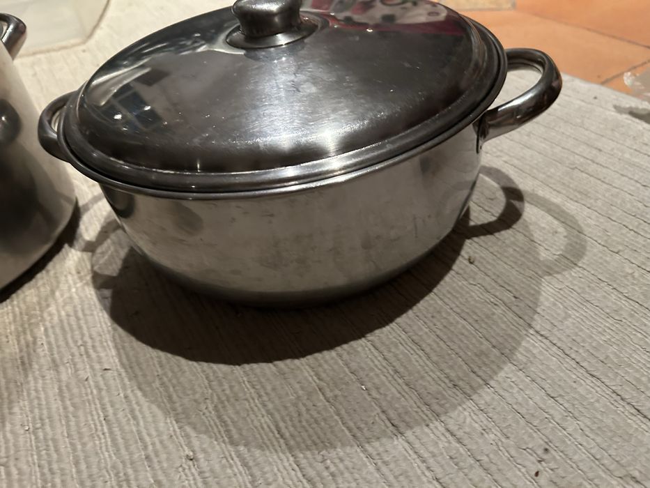 Conjunto três panelas e um tacho ótimas marcas
