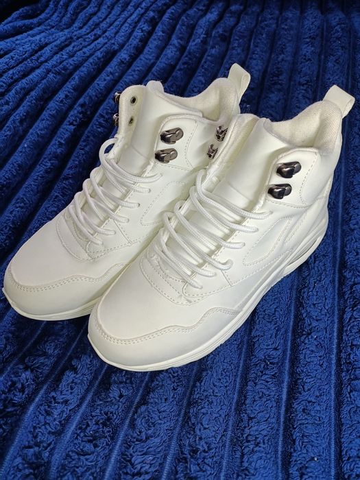 Жіночі зимові черевики 36 розмір