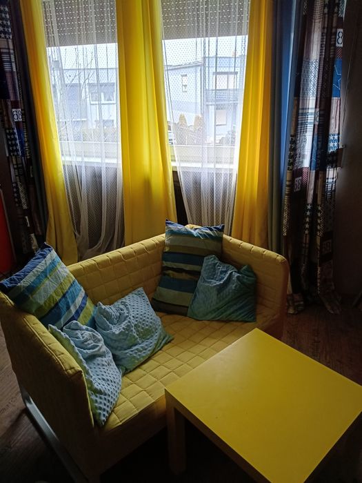 Komplet sofa mała Ikea knopparp żółta stolik i zasłony komple