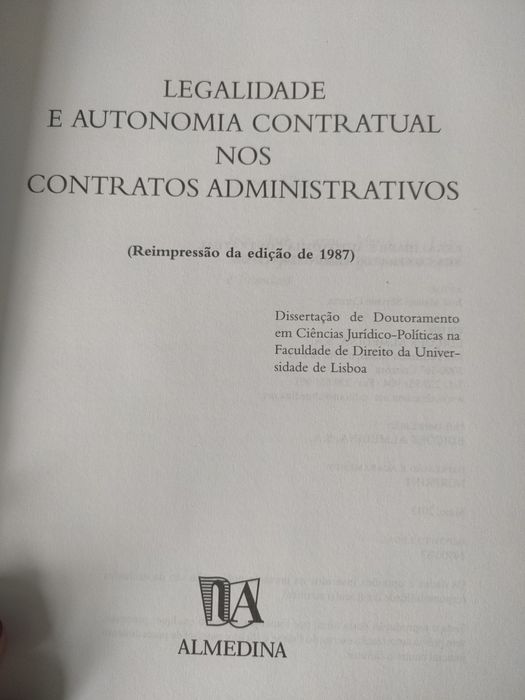 Legalidade e autonomia contratual nos contratos administrativos