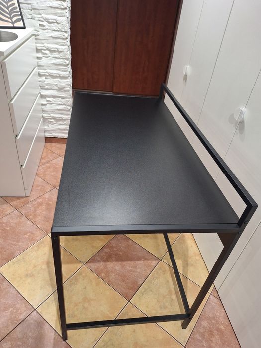 Czarne biurko 120×60