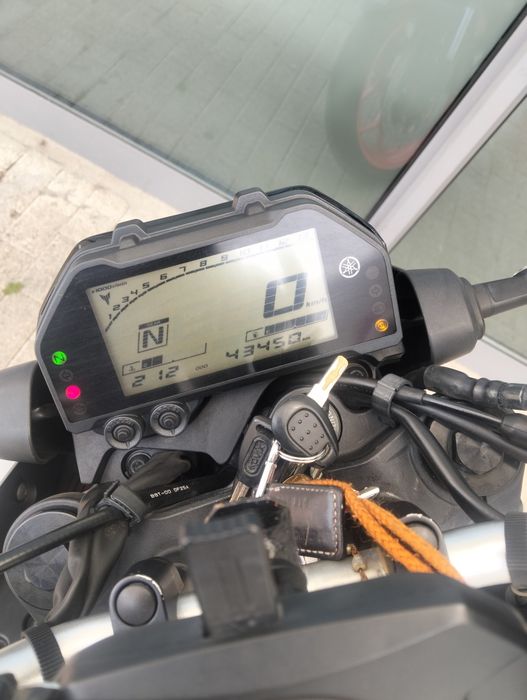 Yamaha MT 03 em excelente estado de mecânica